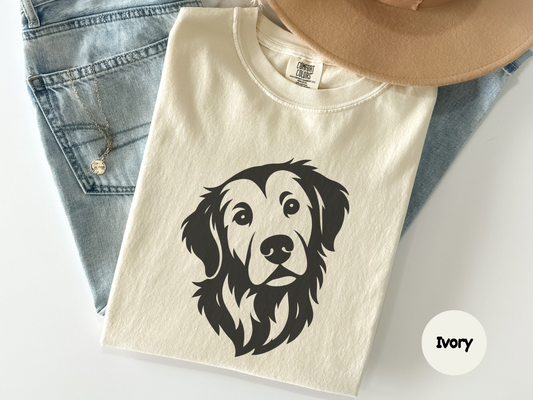 Funny golden retriever tee featuring playful dog artwork perfect for animal lovers and pet owner gift ideas